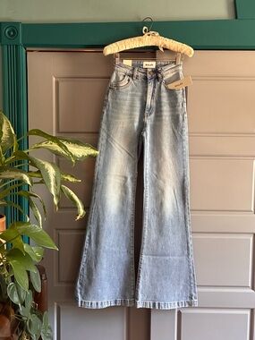 ROLLA’S East Coast Flare NWT!
